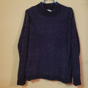 Oversized navy mock turtleneck sweater.